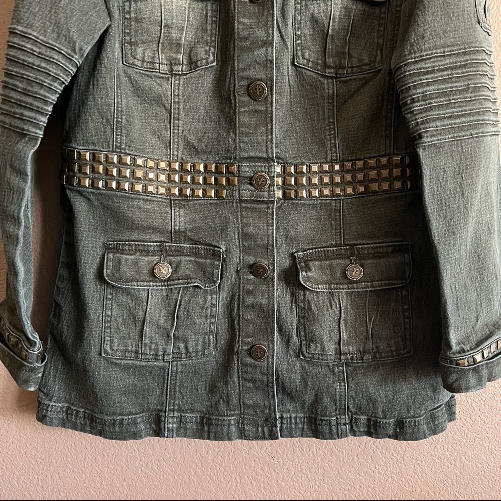 DG2 by Diane Gilman Military Embellished Denim Jacket Size Medium - Picture 4 of 9